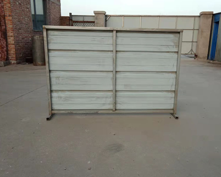 彩钢围挡板的抗风性和耐用性